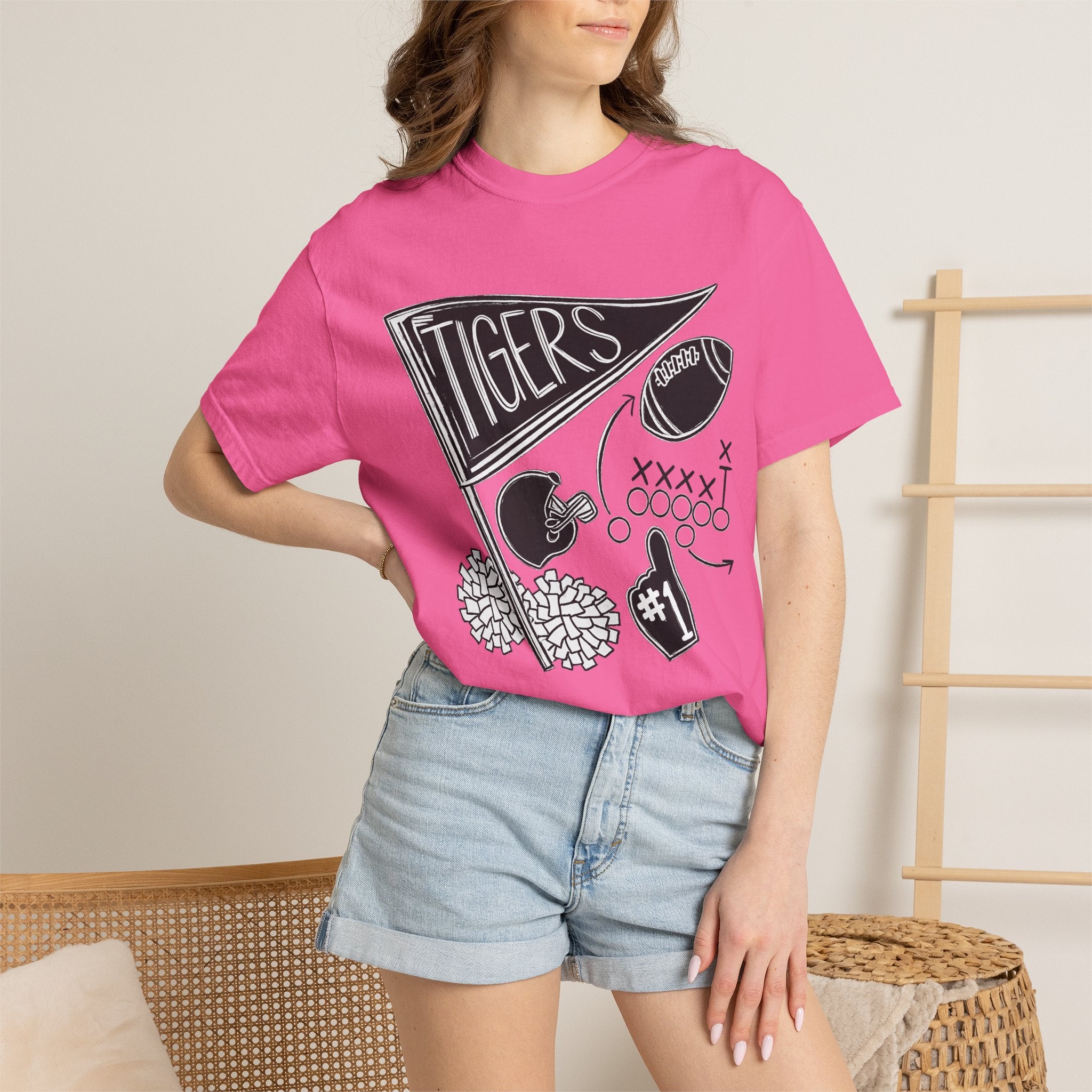 Tigers Football Graphic T-Shirt