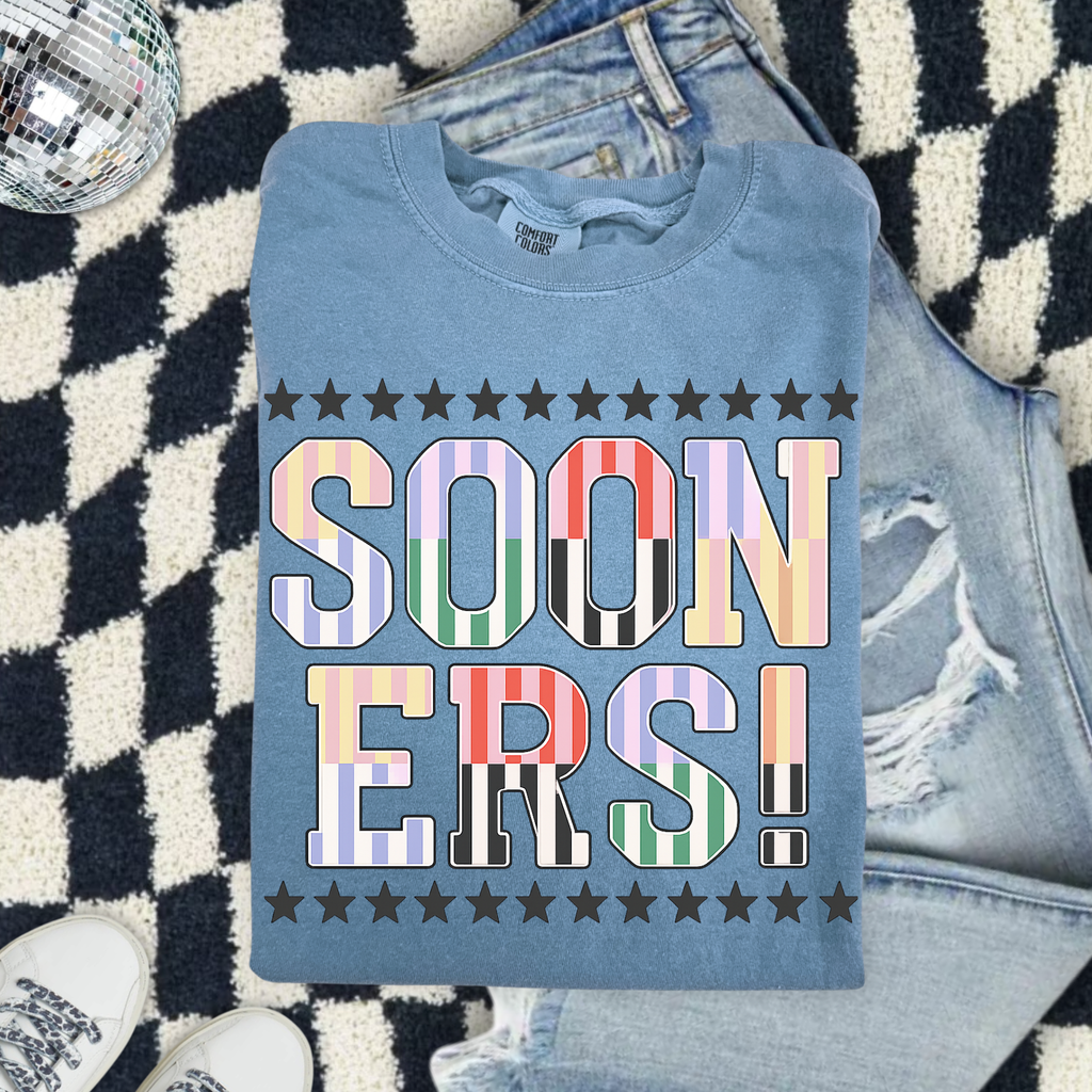 Sooners! Retro Lettering Comfort Colors T-Shirt — Graphic Tee
