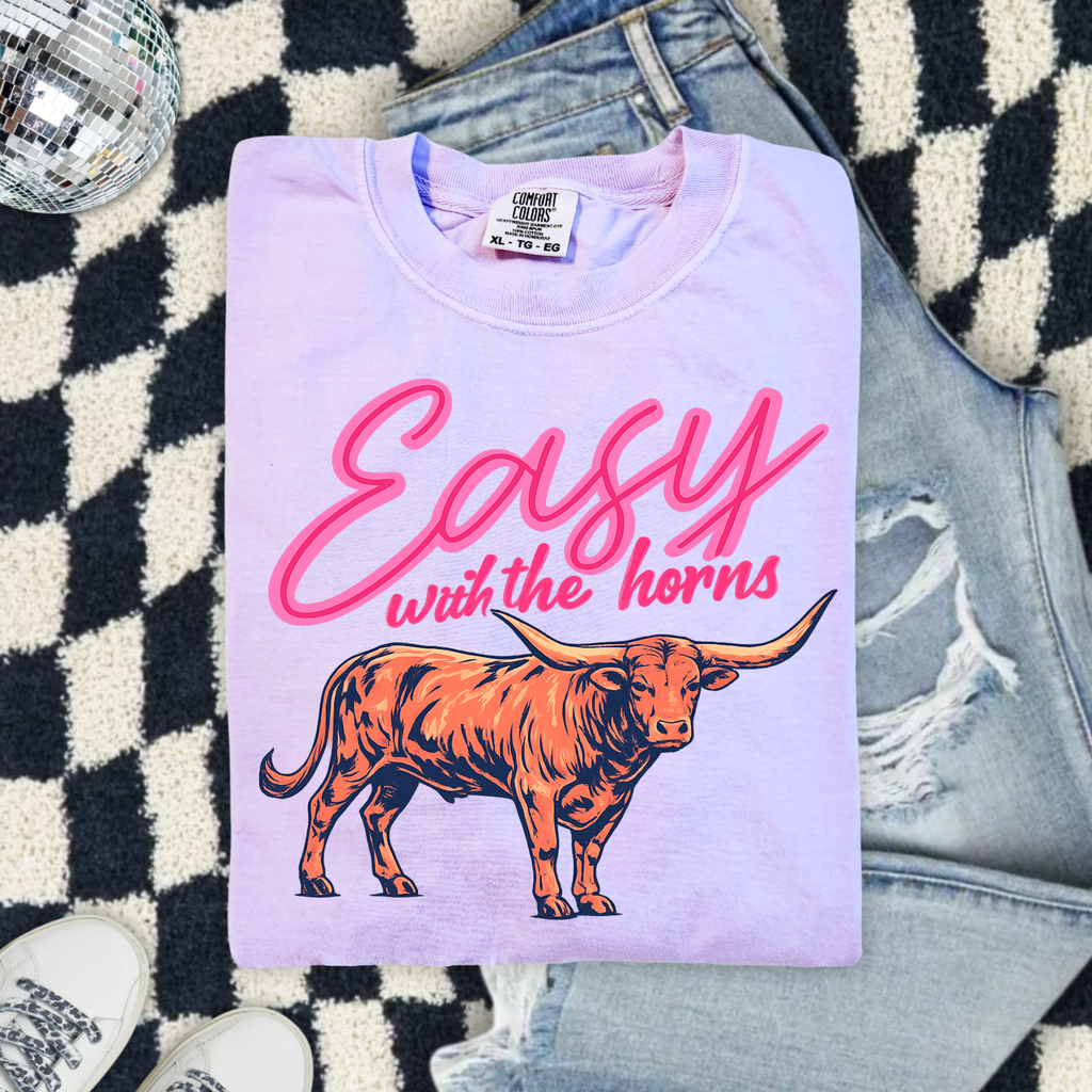 Easy With The Horns Longhorn Graphic T-Shirt — Vintage Western Cowgirl Tee