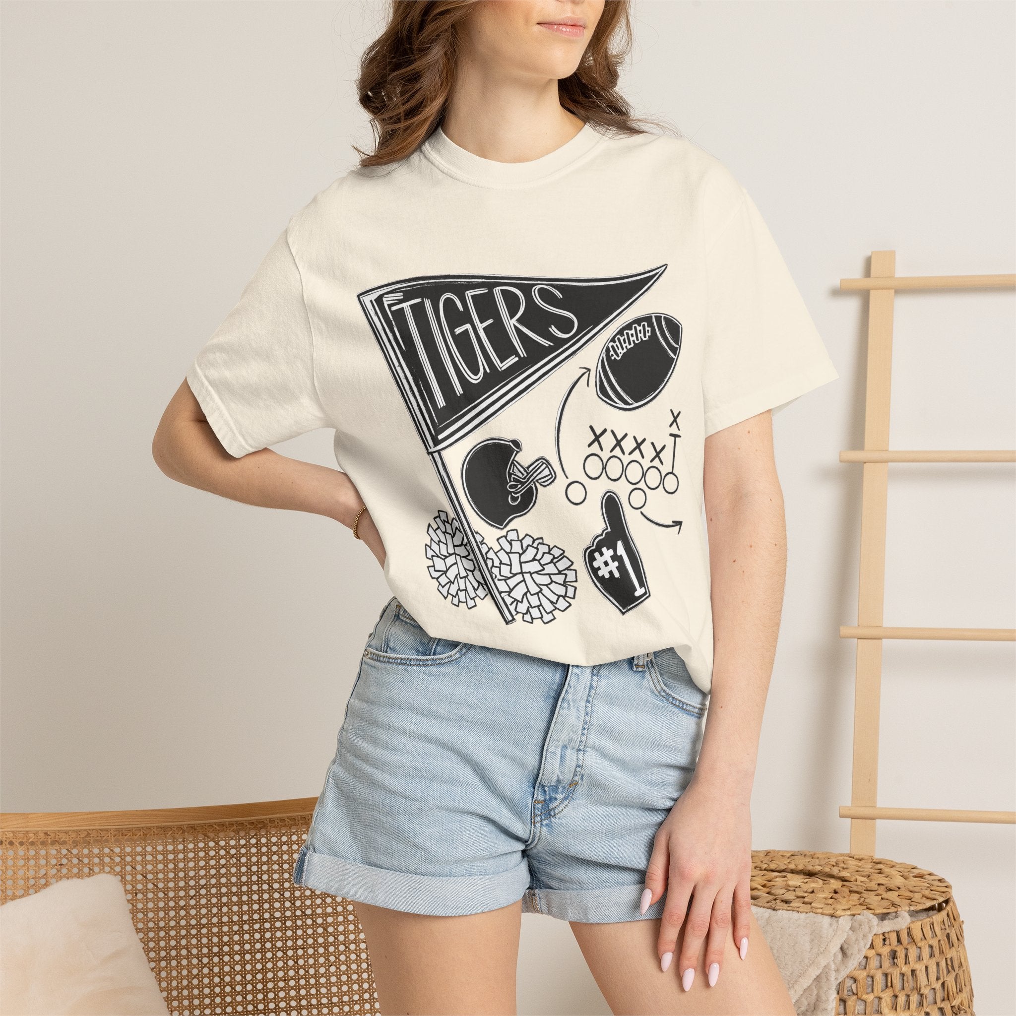 Tigers Football Graphic T-Shirt