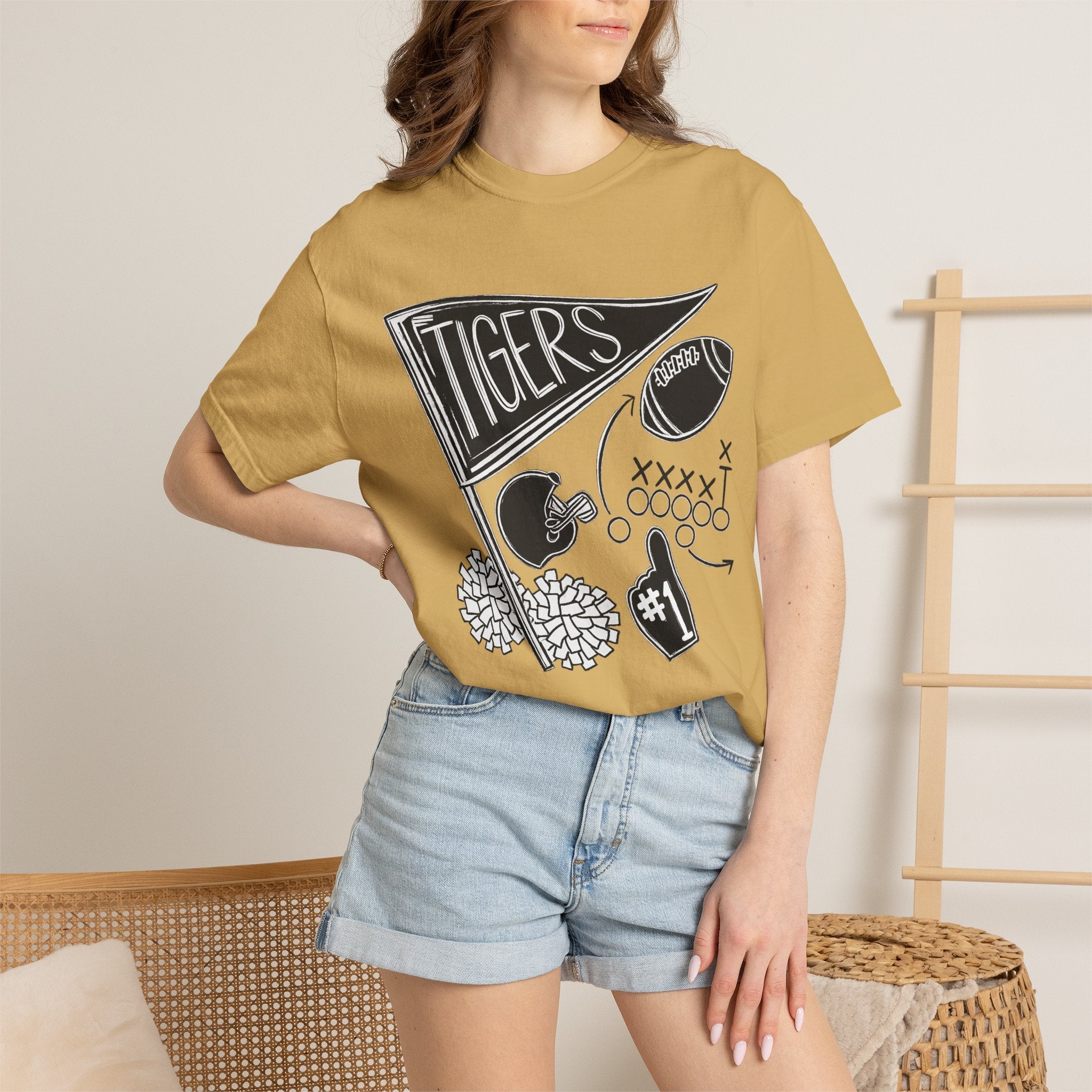 Tigers Football Graphic T-Shirt