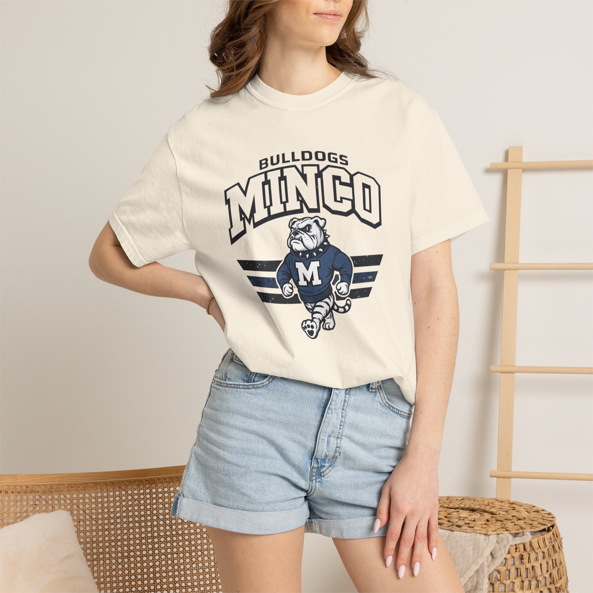 Minco Bulldogs Vintage Mascot T-Shirt