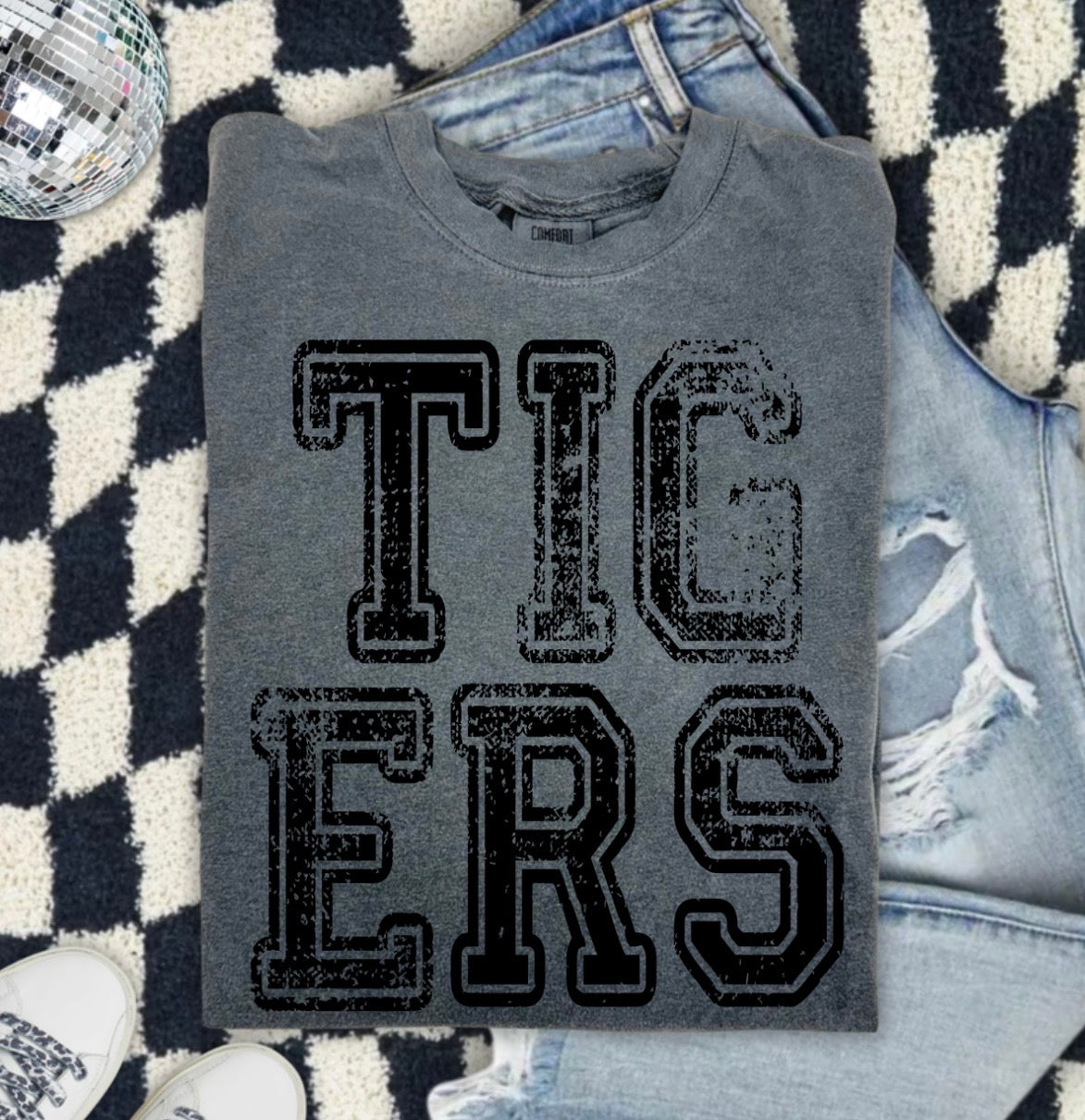 Tigers Vintage Distressed Tee