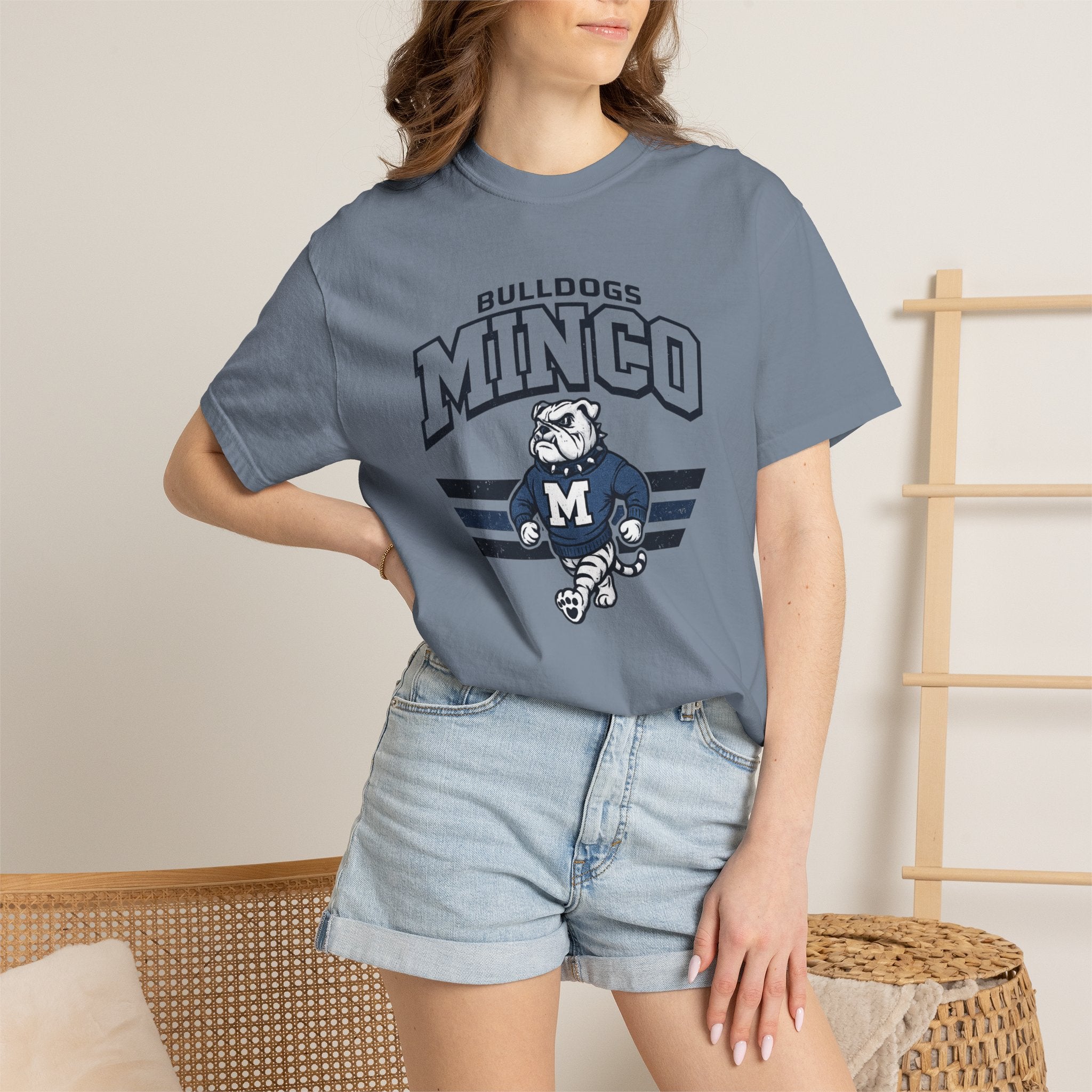 Minco Bulldogs Vintage Mascot T-Shirt