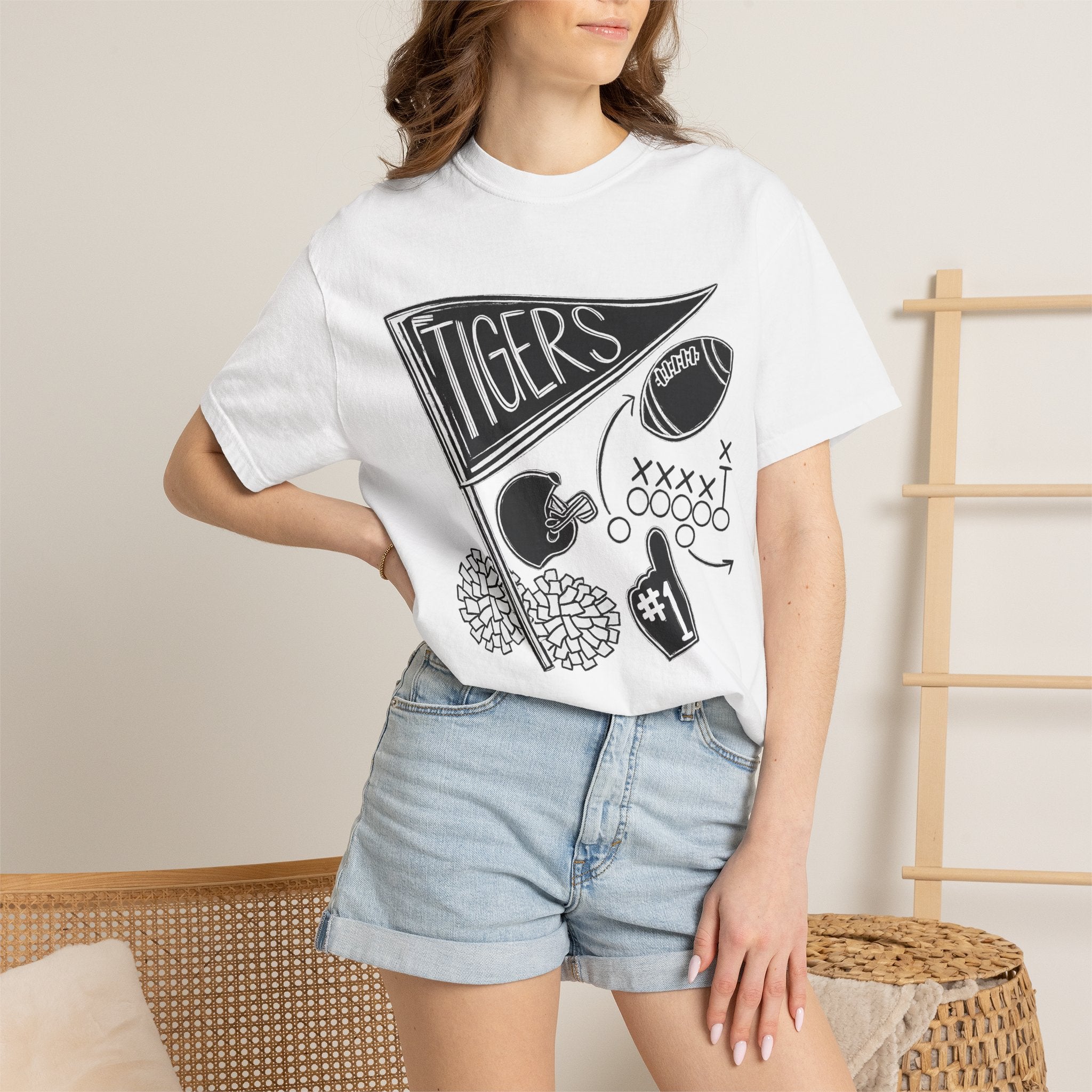 Tigers Football Graphic T-Shirt